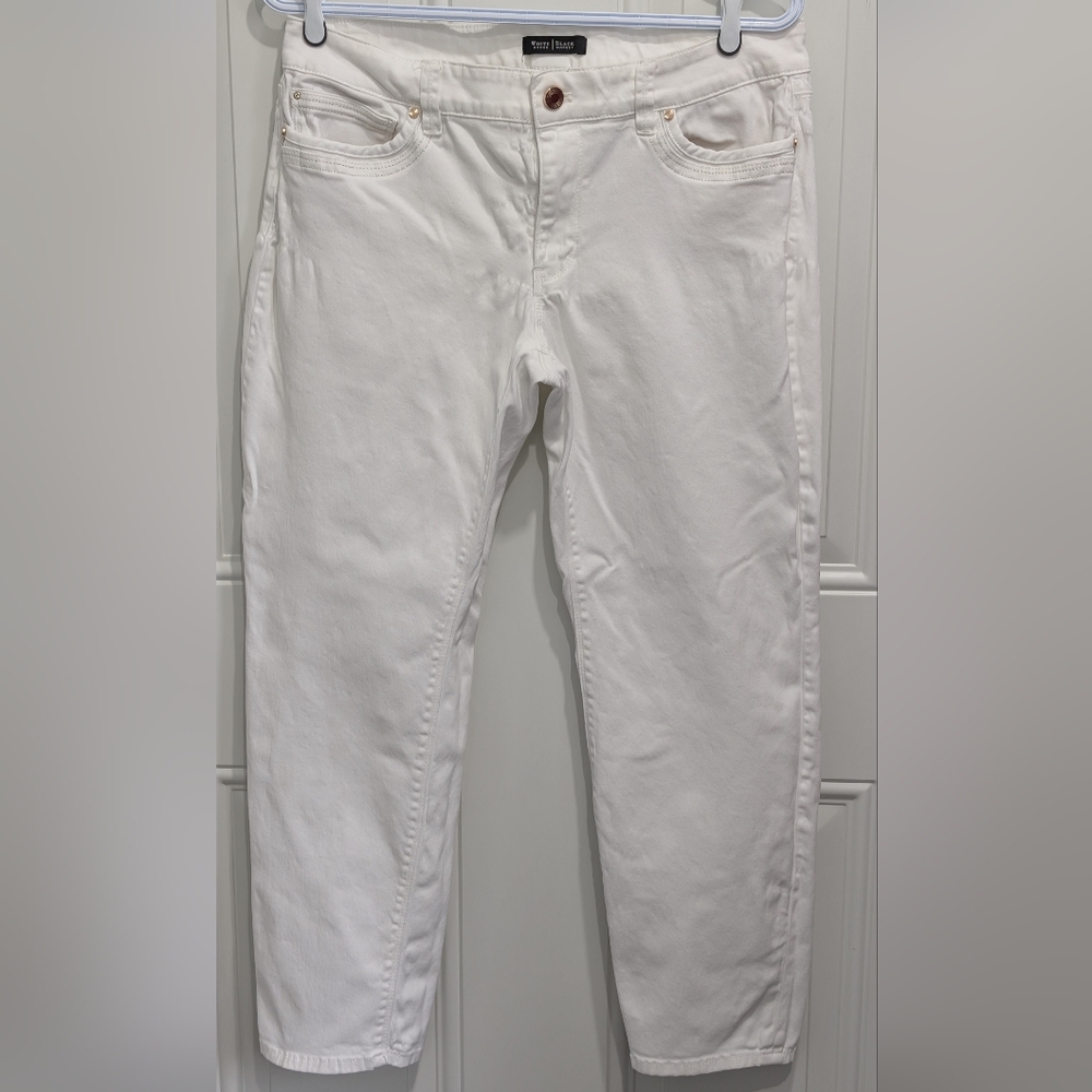 White House Black Market White Slim Cropped Jeans